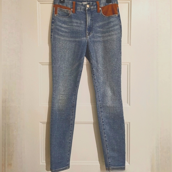 Good American High Rise Skinny Light Wash Jeans with Camel Colored Details sz 2 - Picture 1 of 8